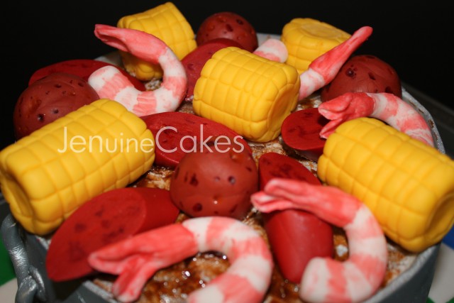 0 Low Country Boil Cake 4